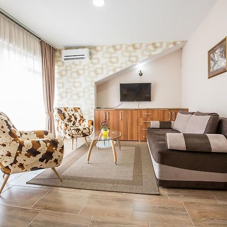 Apartmani Mg Nikšić Exterior foto