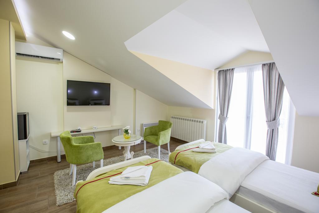 Apartmani Mg Nikšić Exterior foto