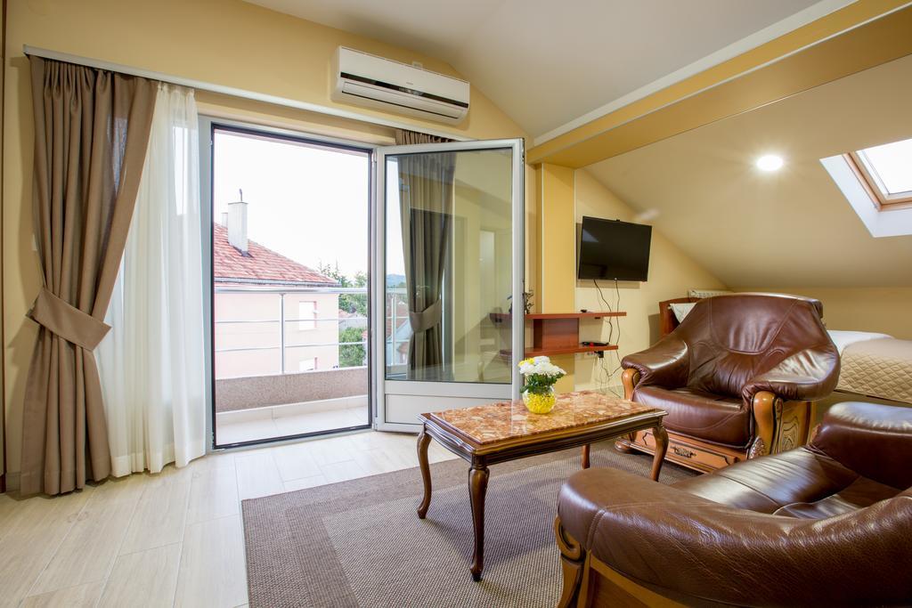 Apartmani Mg Nikšić Exterior foto