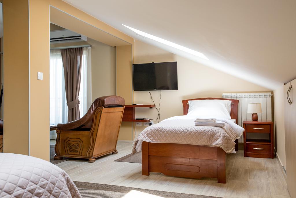 Apartmani Mg Nikšić Exterior foto