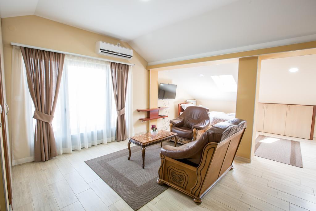 Apartmani Mg Nikšić Exterior foto
